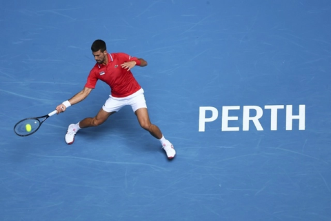 Ayuda Djokovic a Serbia para avanzar a cuartos de final en United Cup
