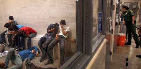 Fracaso legislativo obliga a EU a liberar inmigrantes por falta de fondos