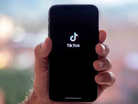 Trump anticipa el anuncio de un acuerdo para la venta de TikTok antes de la fecha límite