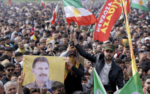 El PKK anuncia su disolución y el fin de la lucha armada con Turquía